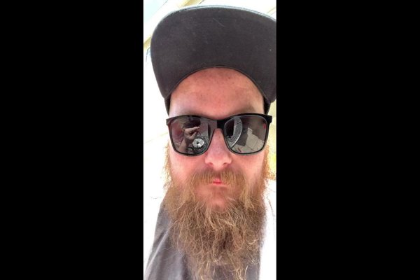 Smoke With Me! | Follow HeelBuddy on KICK!