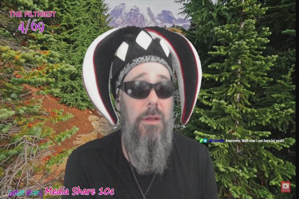THE RETURN OF THE PING!!! LIVE NOW!! TYPE, “!cashmein” IN CHAT TO RECEIVE A FREE GIFT!!!